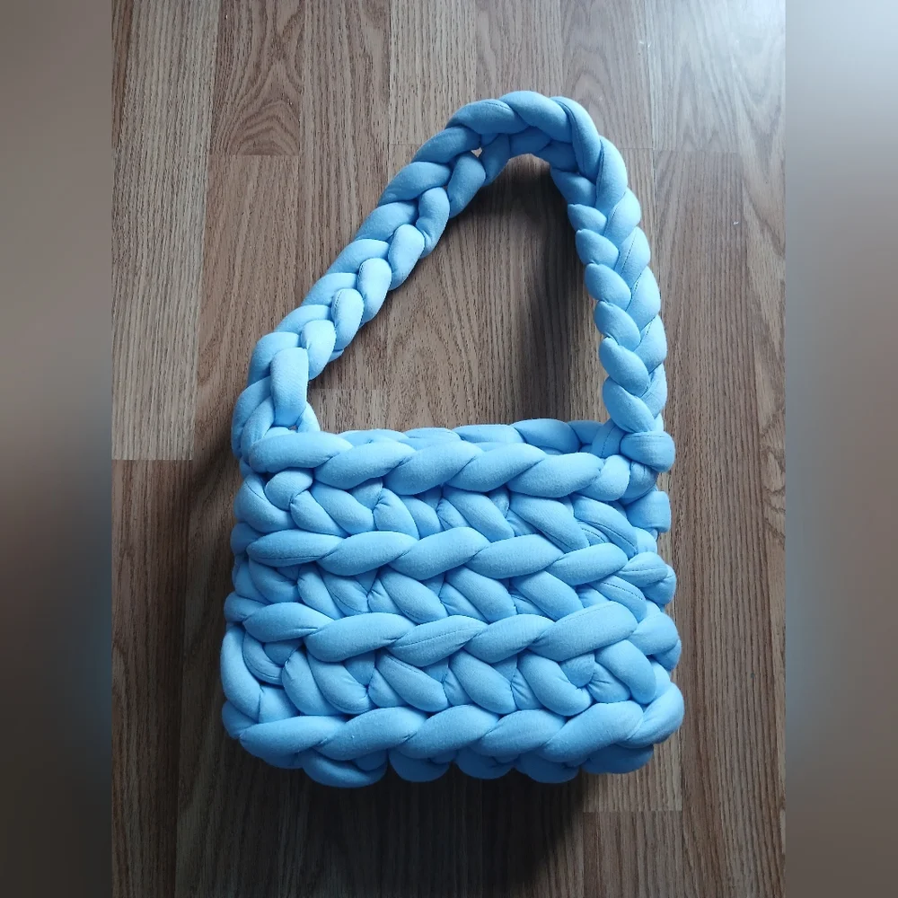 Chunky Knit Blue Handbag - Picture 1 of 8